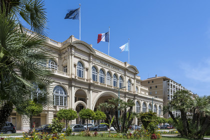 France, Alpes-Maritimes (06), Menton, le palais de l’Europe construit en 1909 par l’architecte Hans-Georg Tersling est l’ancien casino kursal