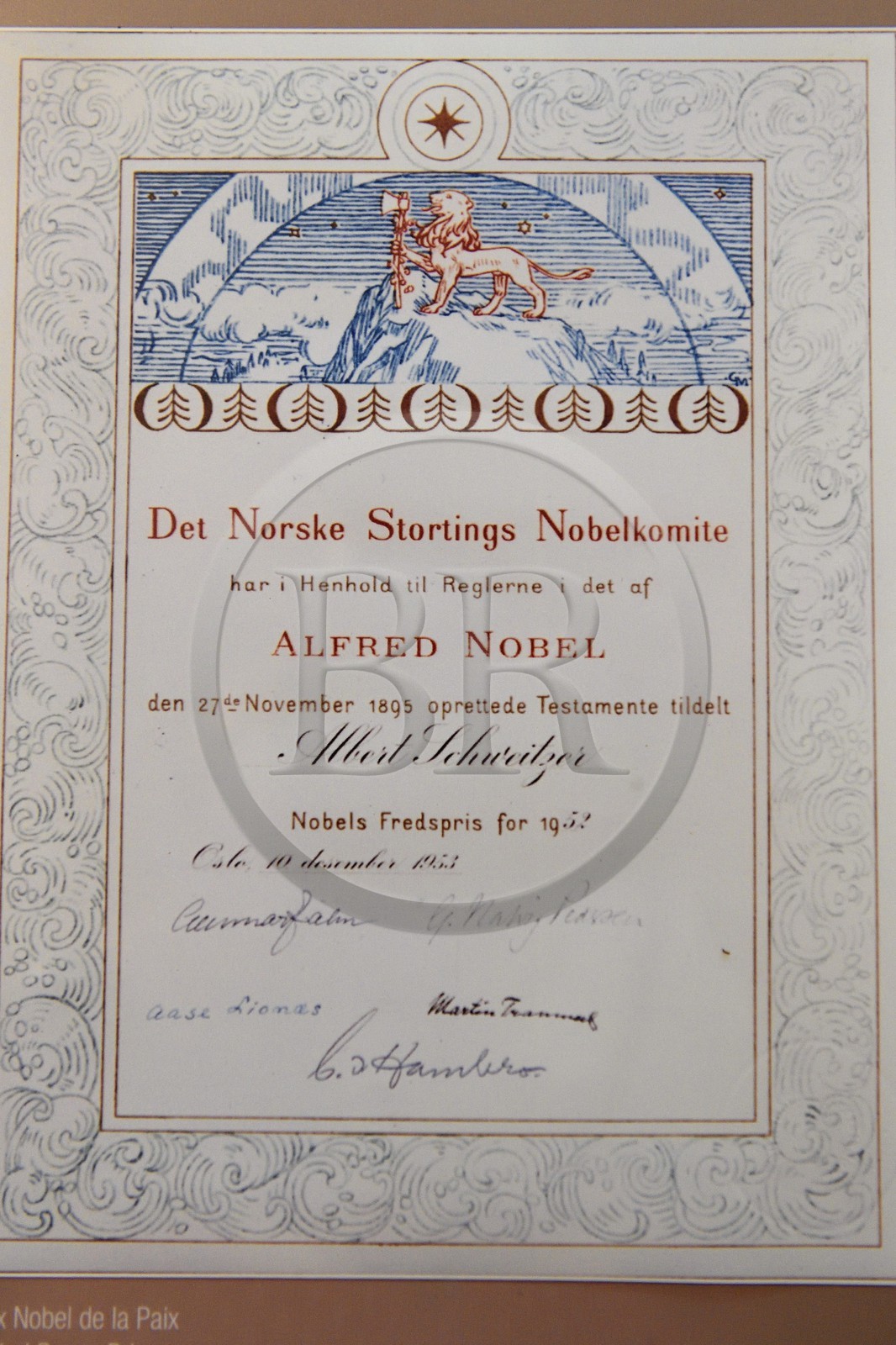 Gabon, Province du Moyen-Ogooué, Lambaréné, Hopital Albert Schweitzer, copie du Prix Nobel d'Albert Schweitzer de 1952