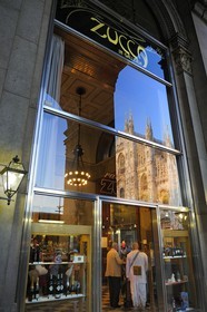 Italy, Lombardy, Milan, Zucca Galleria is the oldest bitter bar in Milan opened in 1867 at the entrance of the Galleria Vittorio Emanuele II and the Duomo in reflection