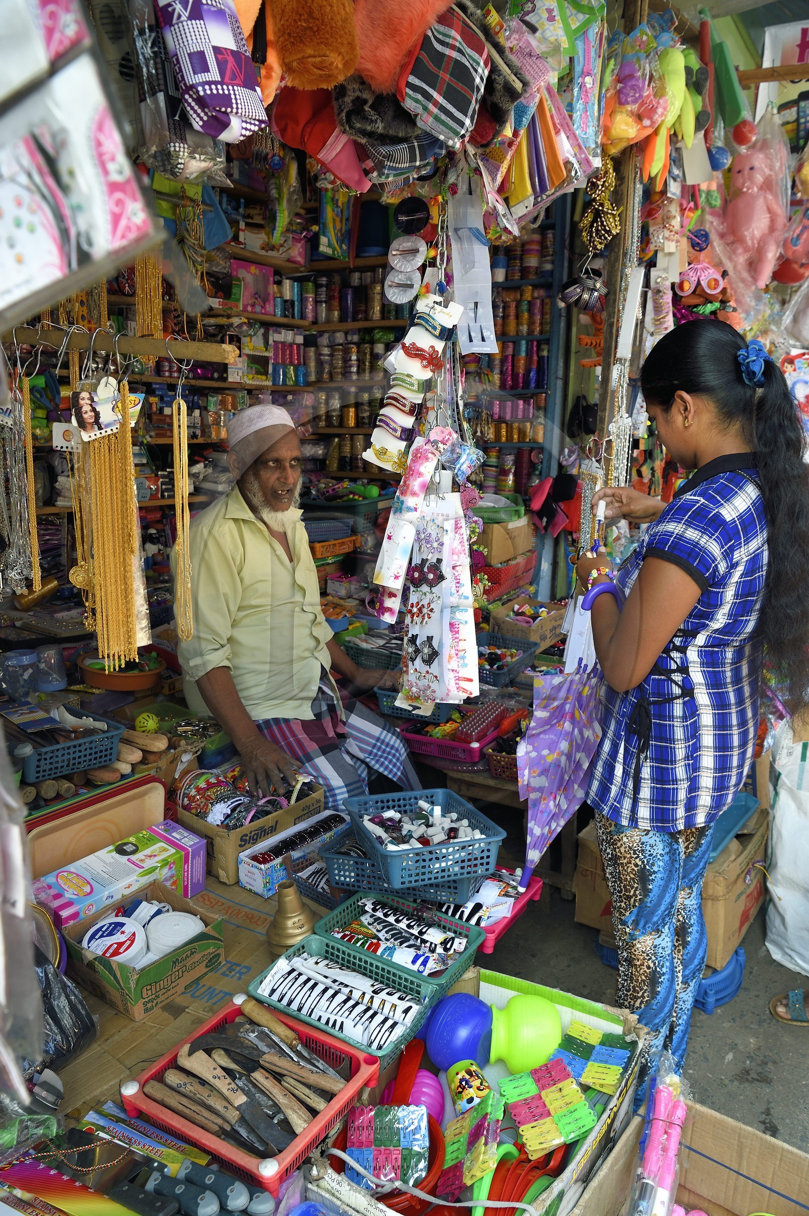 Sri Lanka, Uva Province, Bandarawela, muslim merchant