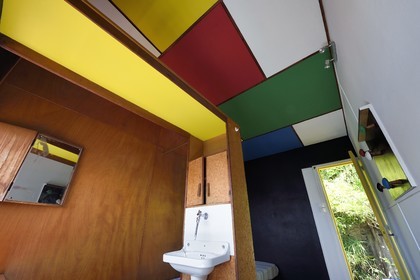 France, Alpes Maritimes (06), Roquebrune-Cap-Martin, Cap Martin, oeuvre architecturale de Le Corbusier, classée Patrimoine Mondial de l'UNESCO, ancien restaurant et bar l’Etoile de Mer de Thomas Rebutato, les unités de Camping conçues par Le Corbusier (Demande d'autorisation nécessaire avant publication)