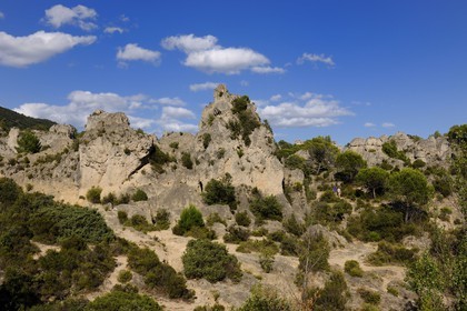 France, Hérault (34), Cirque de Mourèze, rochers dolomitiques