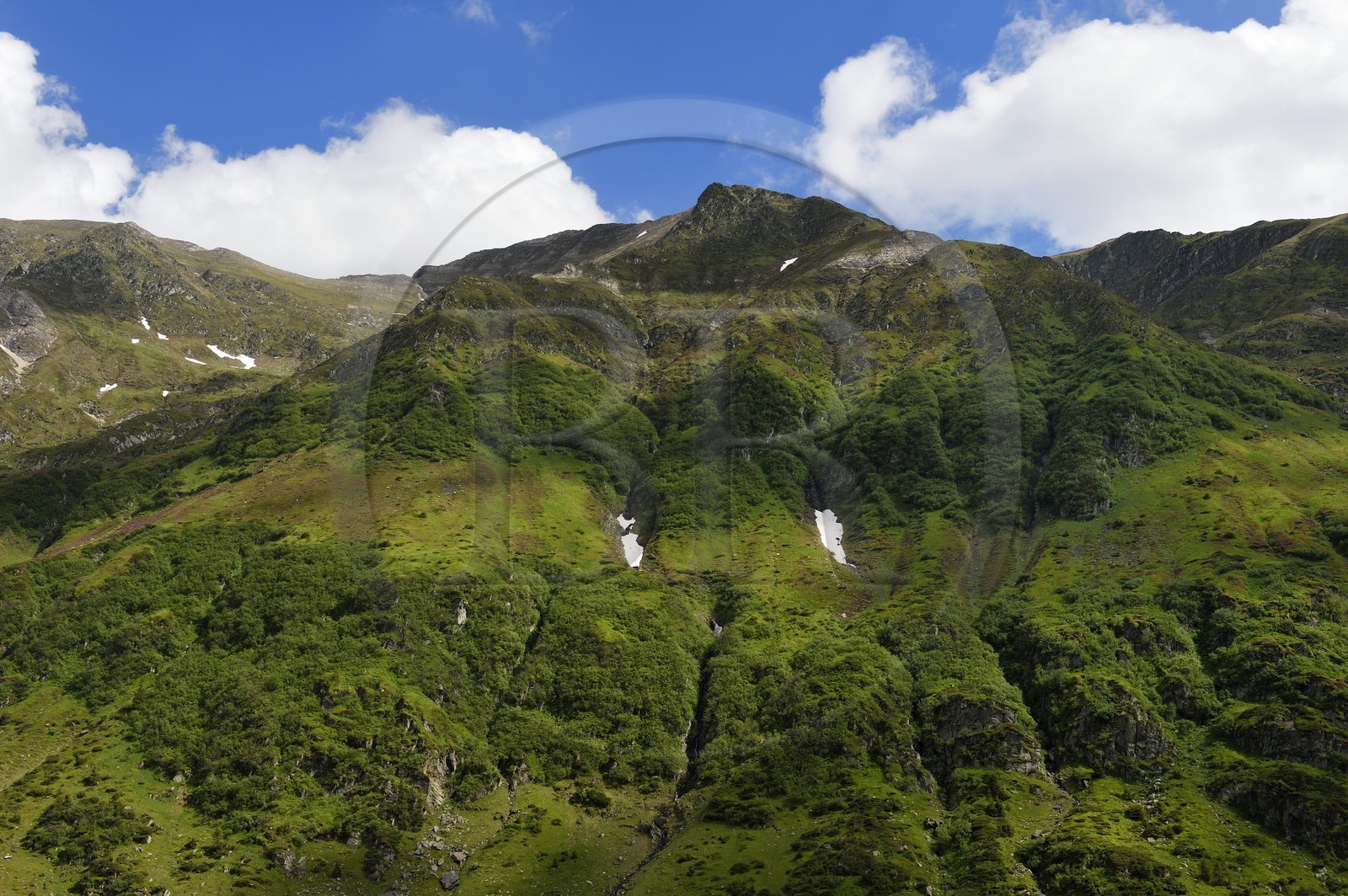 Romania, Wallachia, Muntenia, Arges County, the Fagaras Mountains along the Transfagarasan Road in the Southern Carpathians