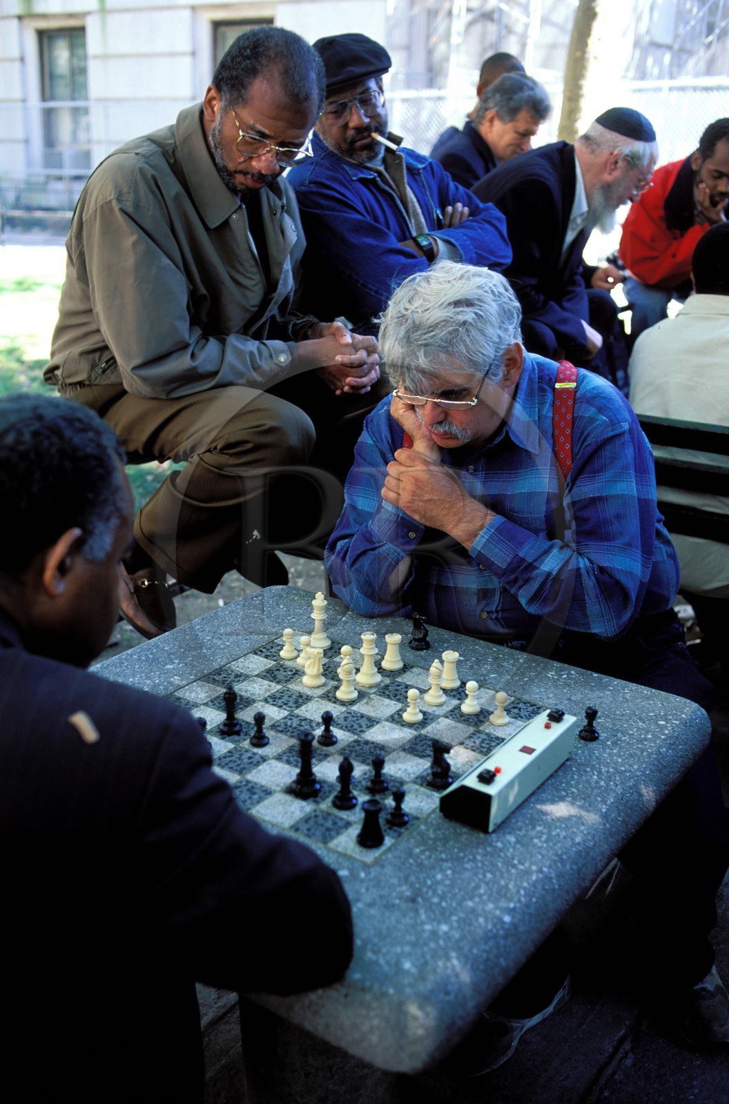 Etats-Unis, New York, Lower Manhattan, Civic Center, joueurs d'échecs dans City Hall Park