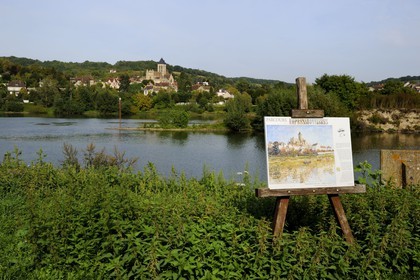 France, Val-d'Oise (95), le village de Vétheuil et son église Notre Dame peinte par Claude Monet dominant la Seine