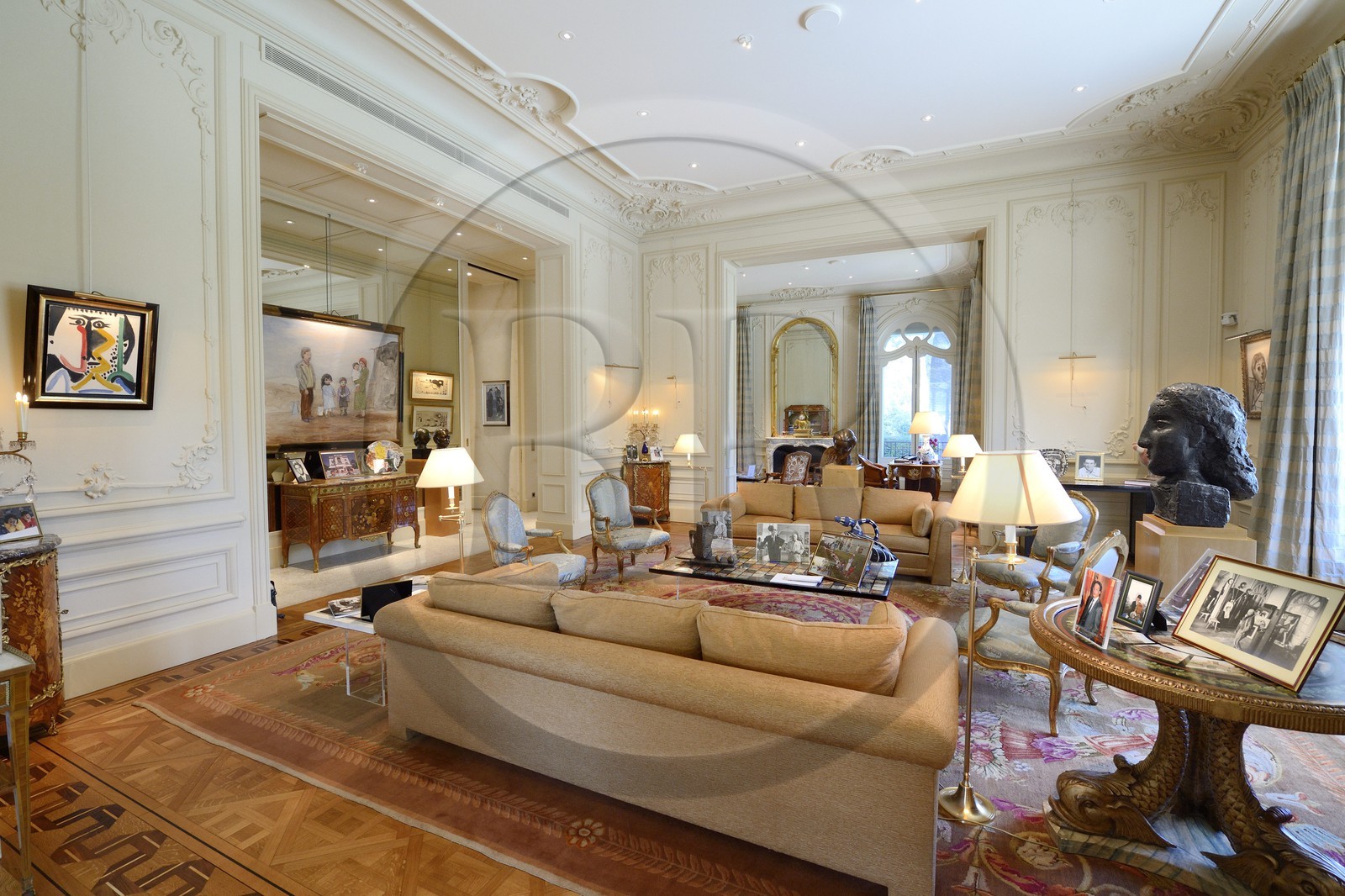 France, Alpes Maritimes, Cannes, the Villa La Californie where Picasso lived, today renamed the Pavillon de Flore by Marina Picasso, the living room