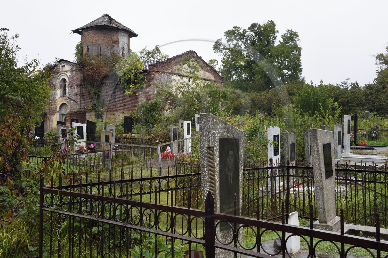 Azerbaijan, Qabala region, Nij, Albanian-Udi Bulun Church of St Elisey, cemetery