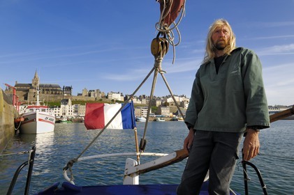 France, Manche (50), Granville, le Bassin à Flot du port de pêche au pied de la Haute-Ville