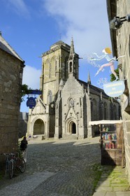 France, Finistère (29), Locronan, labellisé Les Plus Beaux Villages de France, église Saint-Ronan