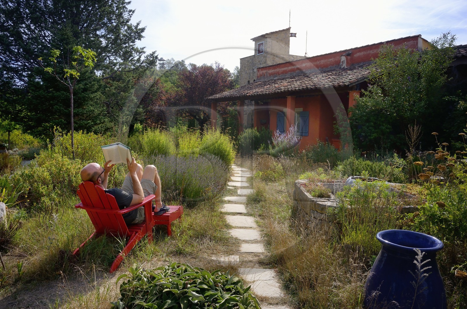 France, Var (83), Provence Verte, Bras, vers Saint-Maximin-la-Sainte-Baume, la maison d'hotes Le Peyrourier - une campagne en Provence