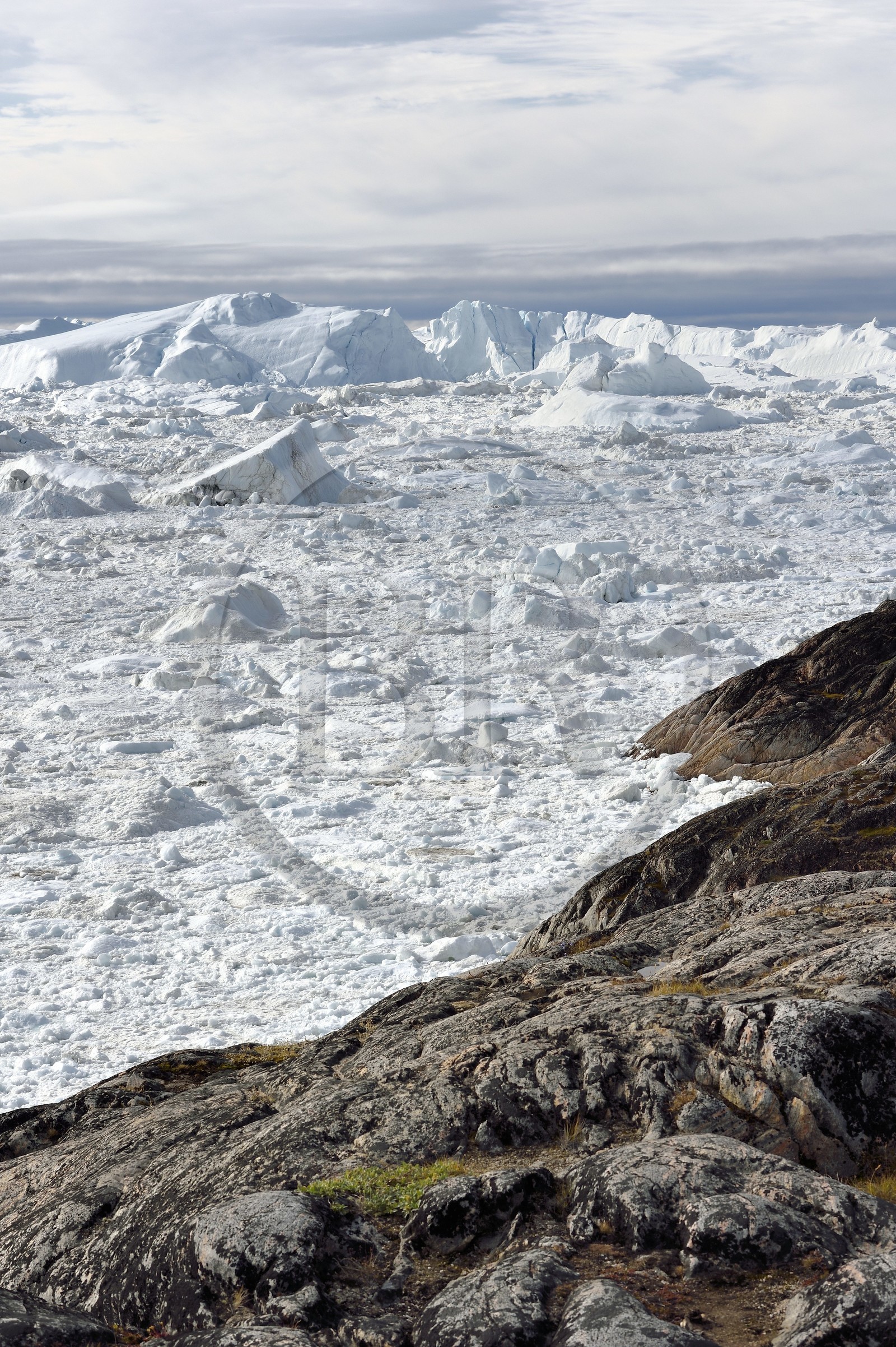 Greenland, west coast, Disko Bay, Ilulissat, icefjord listed as World heritage by UNESCO that is the mouth of the Sermeq Kujalleq Glacier (Jakobshavn Glacier)