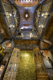 Spain, Catalonia, Barcelona, the Güell Palace (Palau Güell) built between 1886 and 1891 by the Catalan modernist architect Antoni Gaudi, a UNESCO World Heritage site, central lounge crowned with a parabolic dome