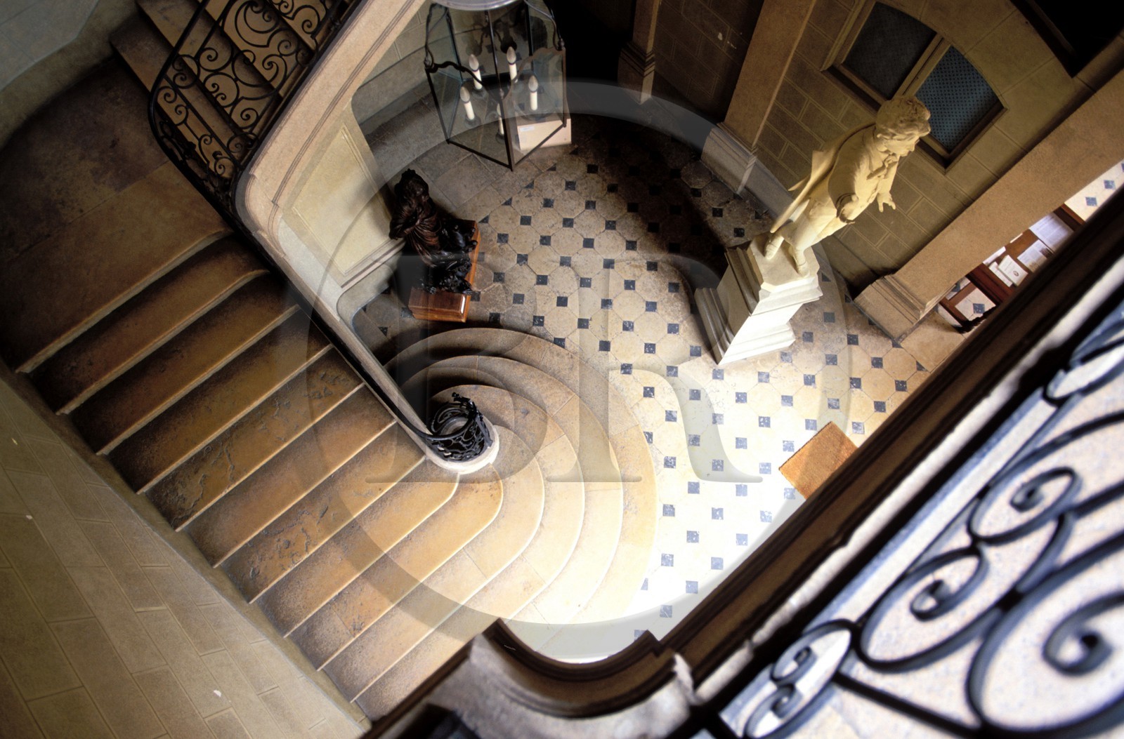 France, Saône-et-Loire (71), Mâcon, escalier monumental de l'hôtel Senecé (musée Lamartine)