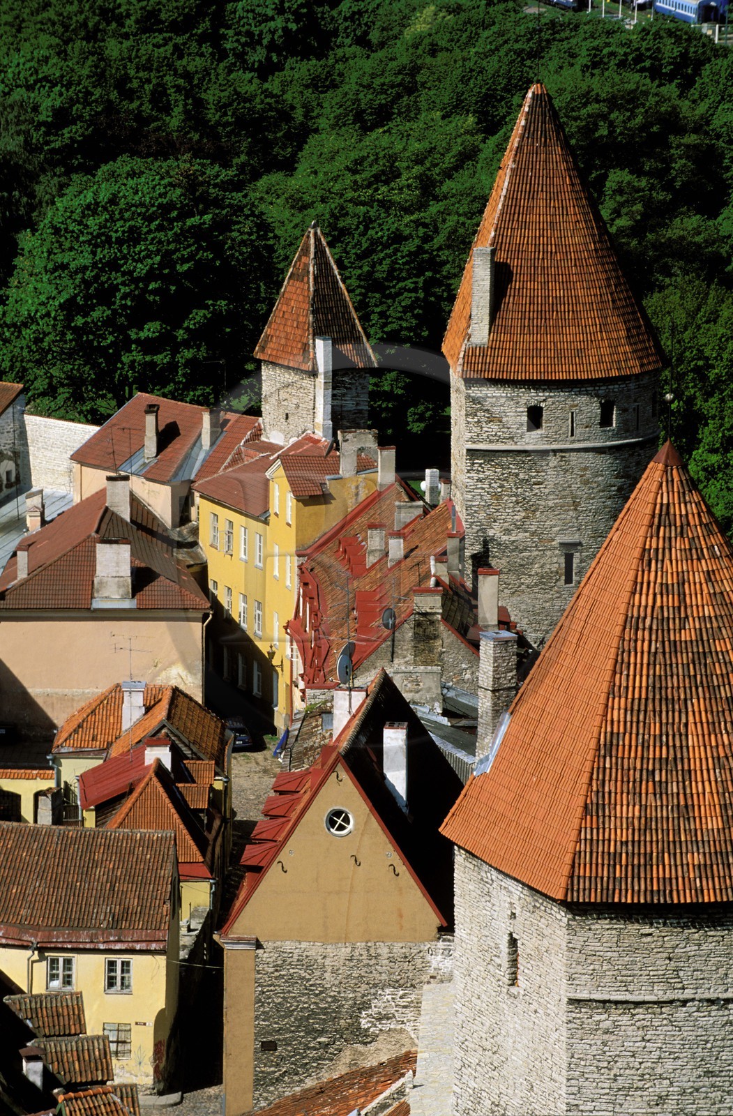 Estonie (Pays Baltes), région de Harju, Tallinn, capitale européenne de la culture 2011, les remparts de la vieille ville (ville basse)