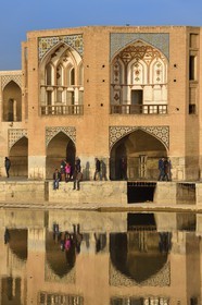 Iran, province d'Ispahan, Ispahan, Pont Khaju sur la rivière Zayandeh
