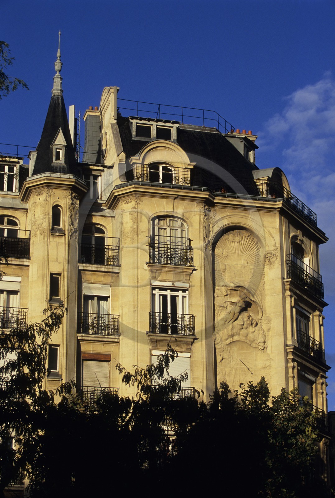 France, Paris, square du Temple, sundial on a building, beginning of the 20th century, Perree Street