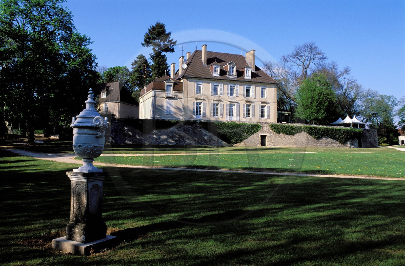 France, Haute-Saône (70), village de Gray, l' hôtel restaurant du château de Rigny