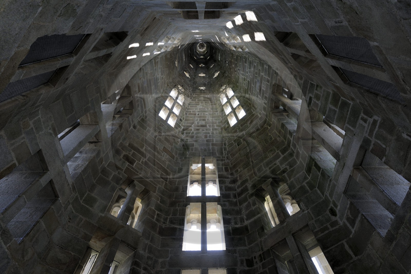France, Finistère (29), Quimper, la cathédrale Saint-Corentin, intérieur de la flèche