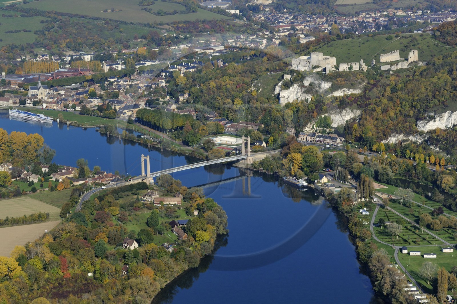 France, Eure, Les Andelys, Chateau Gaillard, 12th century fortress built by Richard the Lionheart (aerial view)
