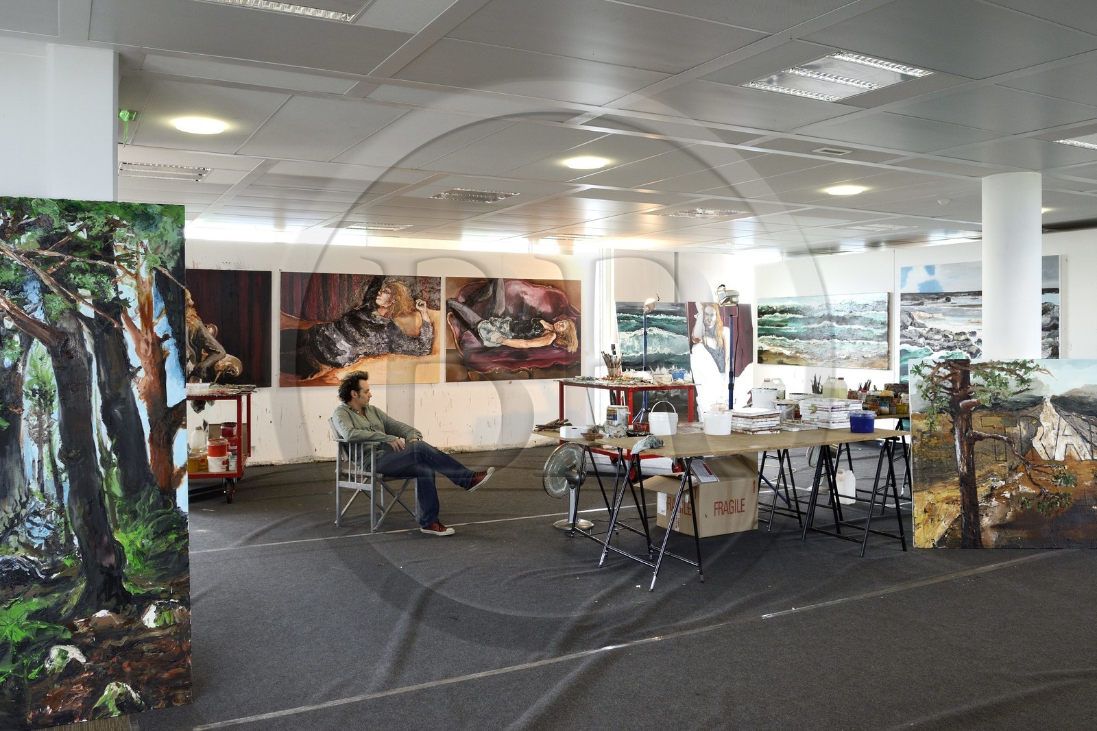 France, atelier de Fred Kleinberg au sein de l'entreprise Manutant