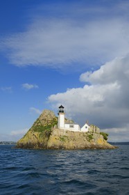 France, Finistère (29), baie de Morlaix, Carantec,  maison-phare de l'Ile Louet (aussi une maison d'hôtes en saison estivale)