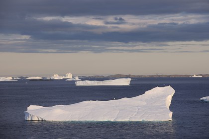 Groenland, région méridionale vers Nanortalik, iceberg