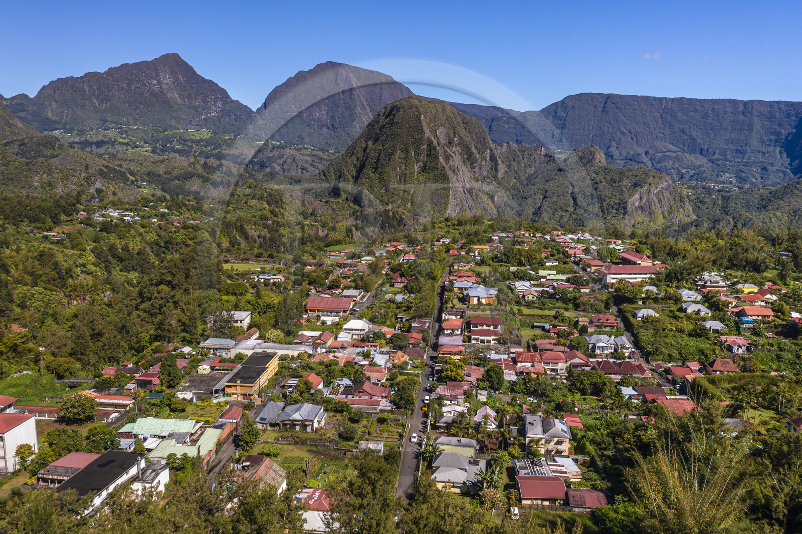 France, Ile de la Reunion, Cirque de Salazie, classé Patrimoine Mondial de l'UNESCO, Hell-Bourg, labellisé les Plus Beaux Villages de France, le Piton d'Anchaing en arrière plan (vue aérienne)