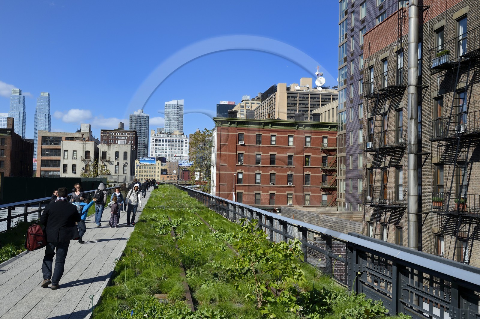 Etats-Unis, New York, Manhattan, Meatpacking district (Gansevoort Market), le High Line Park est une ancienne voie-ferrée aérienne partiellement réhabilitée en parc urbain suspendu