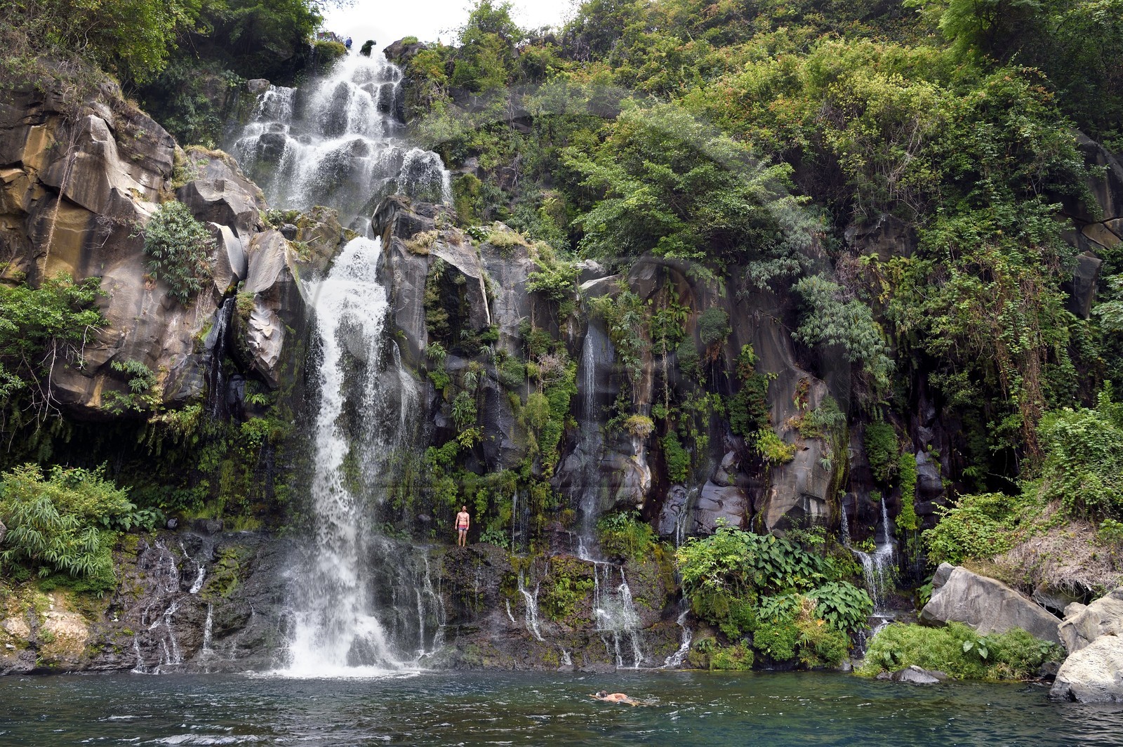 France, Ile de la Reunion, Saint-Paul, Saint-Gilles-les-Bains, cascade du bassin des Aigrettes