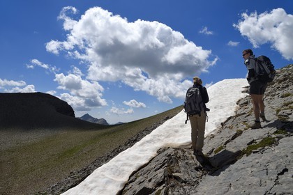 France, Alpes de Haute Provence, Uvernet Fours, Mercantour National Park, Ubaye valley, lake tour hiking trail of the Cayolle pass at the Pas du Lausson