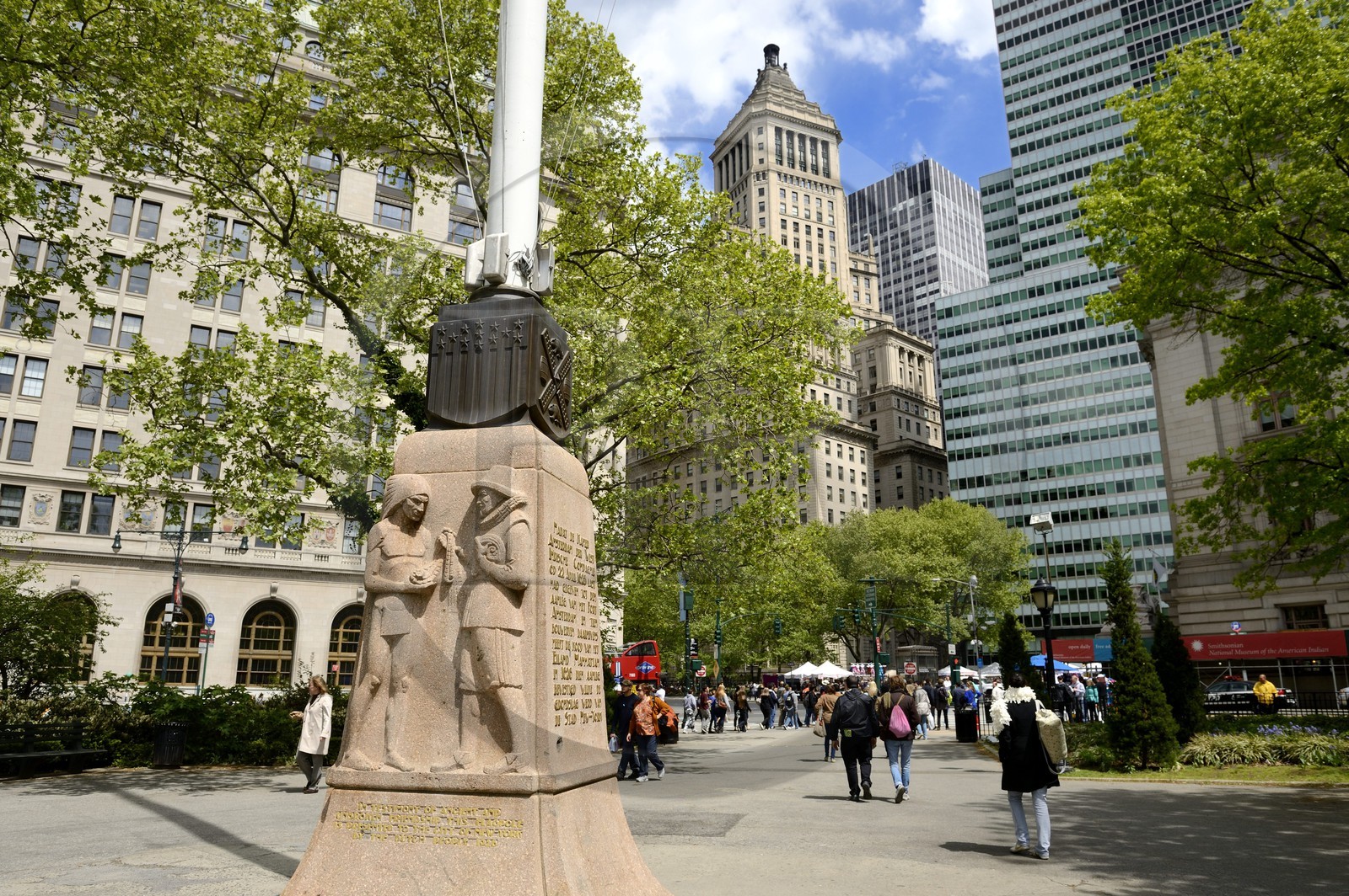 Etats-Unis, New York, Manhattan, Battery Park, Netherland Memorial Flagpole commémore la fondation hollandaise de New Amsterdam et le début de la colonisation européenne