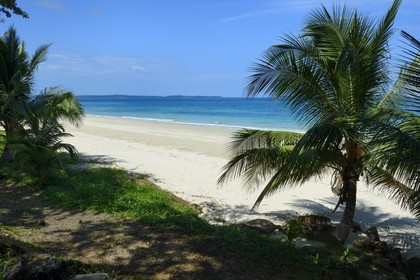 Panama, Pearl Islands, Isla Viveros, white sand beach