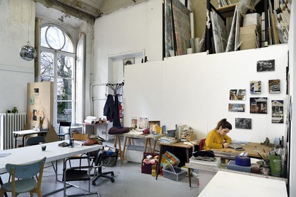 France, Paris, Saint Germain des Pres district, Ecole nationale superieure des Beaux-Arts (Fine Arts school), Chimay building in the former Hotel de Chimay, the 5th year student Agathe in the Jean-Michel Alberola workshop