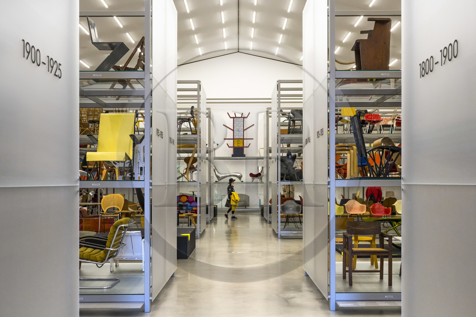 Allemagne, Bade-Wurtemberg, Weil am Rhein près de Bâle, le Vitra Campus, le Vitra Schaudepot (2016) par les architectes Herzog et de Meuron présente au public des objets majeurs de la vaste collection Vitra