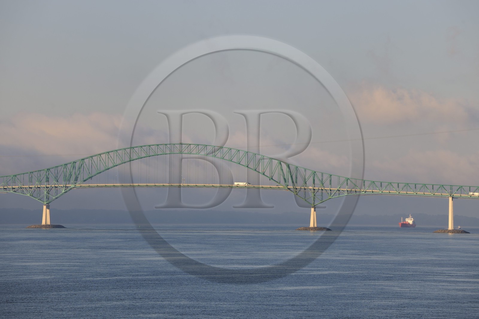 Canada, province de Québec, le pont sur le fleuve Saint-Laurent à Trois-Rivières