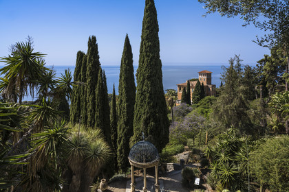 Italy, Liguria, Province of Imperia, Ventimiglia, Hanbury Botanical Garden, the Tempietto in the foreground and the villa Orengo