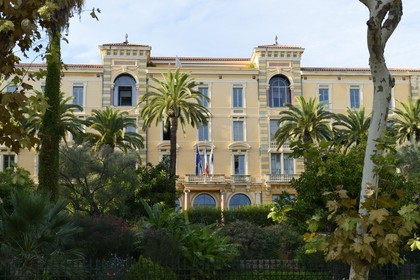 France, Corse-du-Sud (2A), Ajaccio, quartier dit des étrangers, cours Grandval, ancien Grand Hôtel Continental aujourd'hui siège de la Collectivité territoriale de Corse