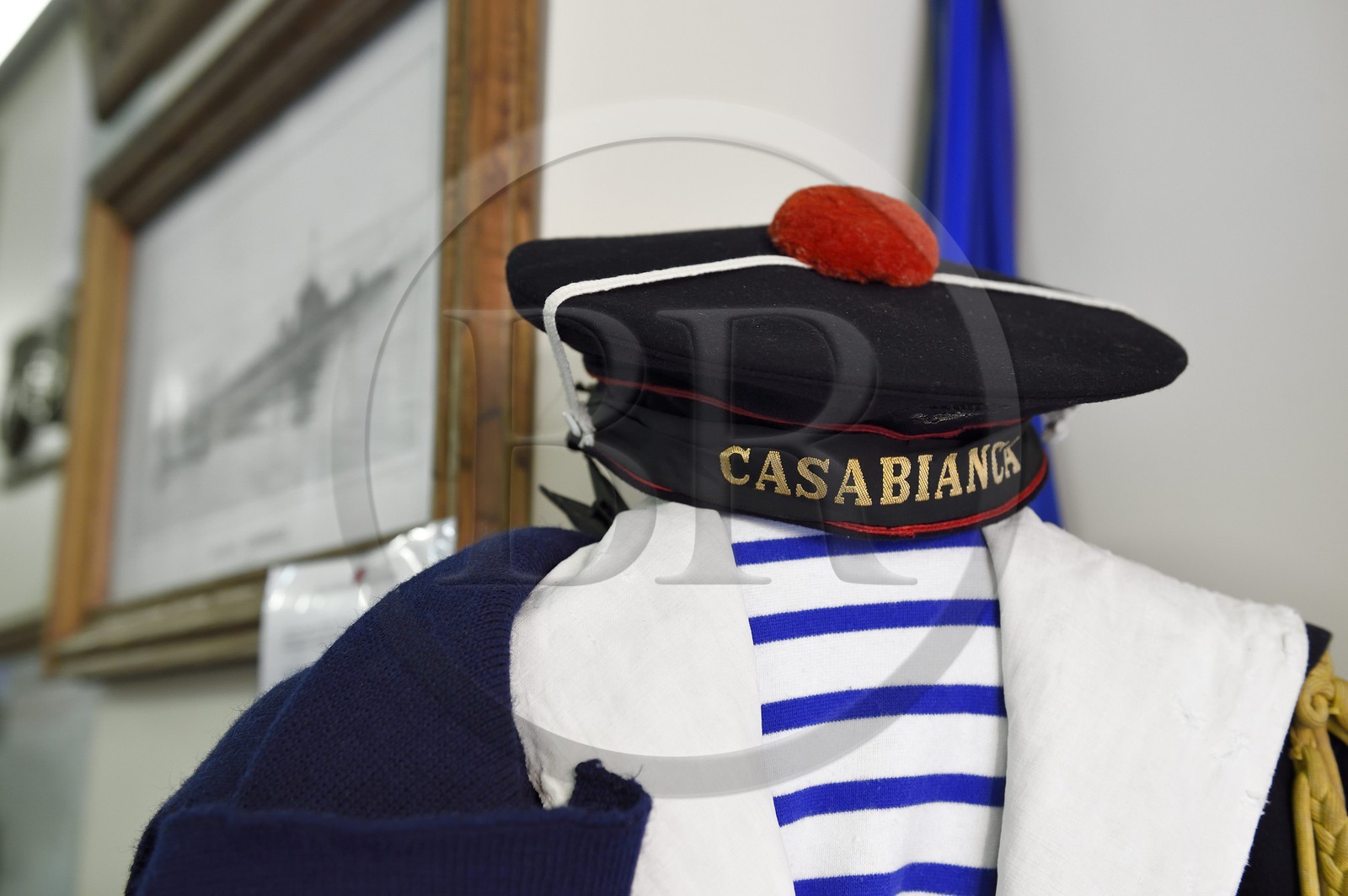 France, Haute-Corse (2B), Bastia, la Citadelle quartier de Terra-Nova, Lieu de Mémoire Militaire, musée sur la place du Donjon, uniforme de marin du sous-marin Casabianca qui s'est ilustré pendant la deuxième guerre mondiale