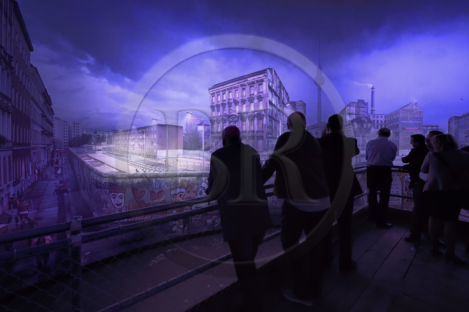 Allemagne, Berlin, le Panorama Asisi, le quotidien de chaque côté du Mur de Berlin un jour d'automne des années 1980 par l'artiste Yadegar Asisi