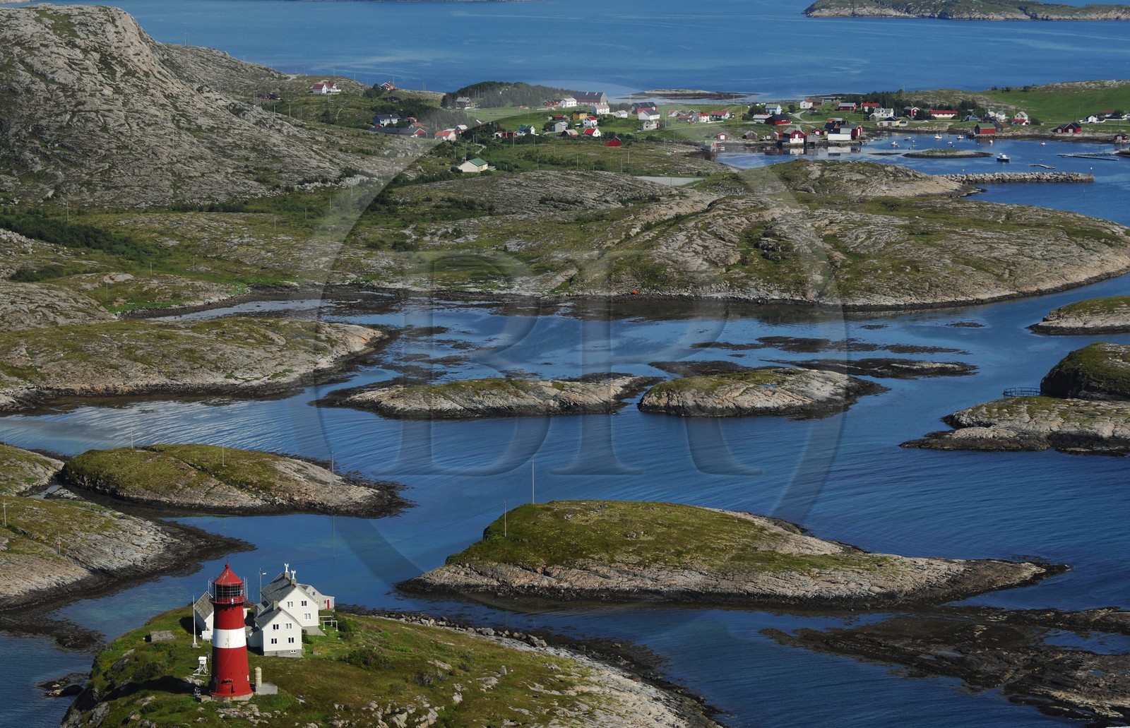 Norvège, Sor-Trondelag, phare de Saetervika (vue aérienne)