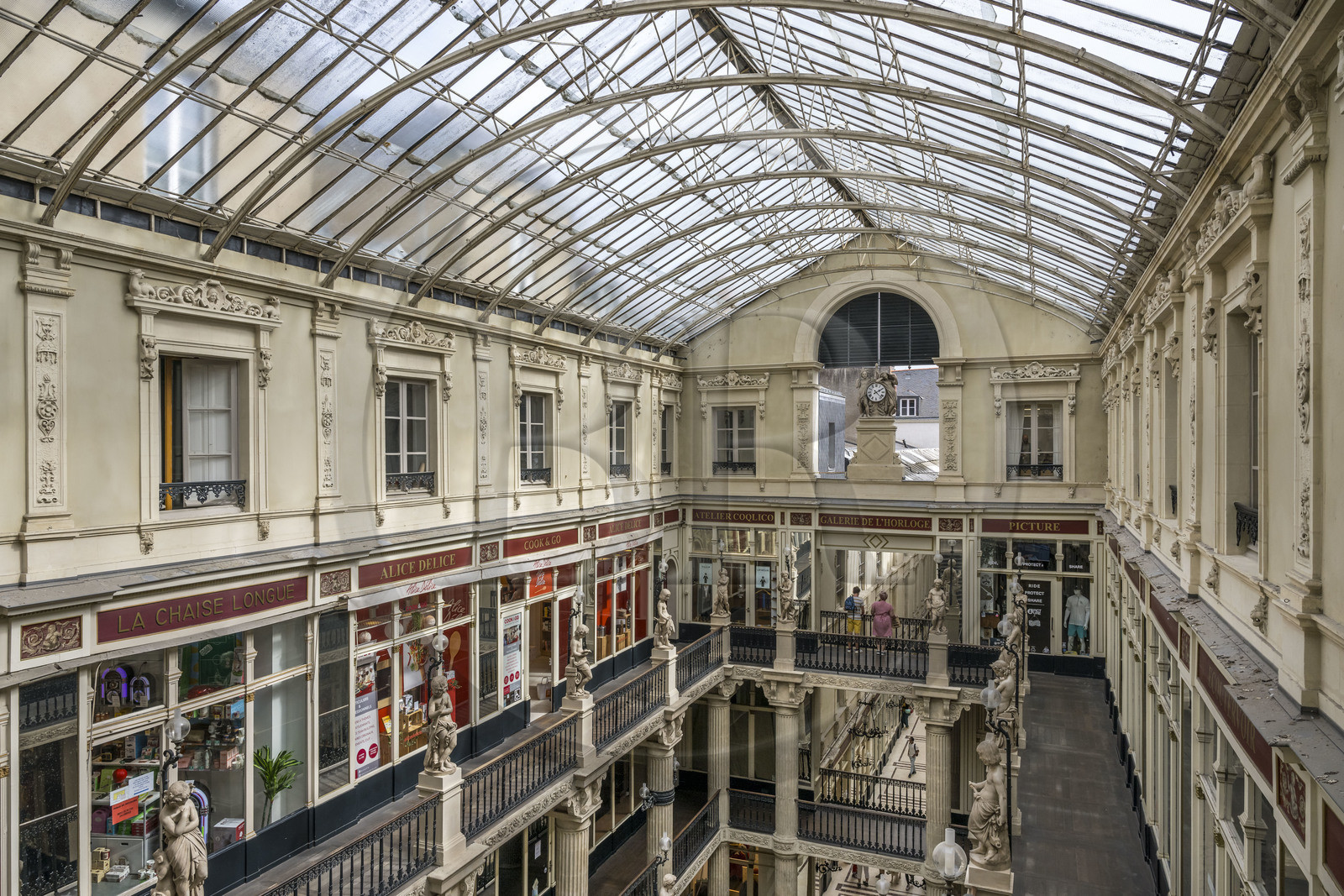 France, Loire-Atlantique (44), Nantes, quartier de Graslin, passage Pommeray, galerie marchande de 1843 conçue par les architectes Jean-Baptiste Buron et Hippolyte Durand Gasselin