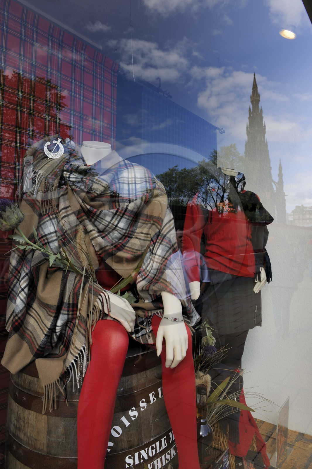 Royaume-Uni, Ecosse, Edimbourg, boutique de kilt et cachemire sur Princes street