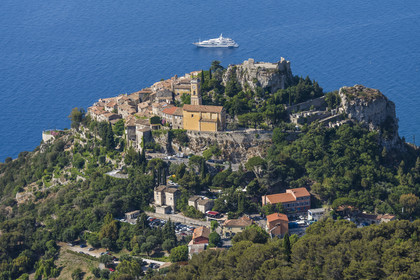 France, Alpes-Maritimes (06), le village perché d'Eze sur la moyenne corniche