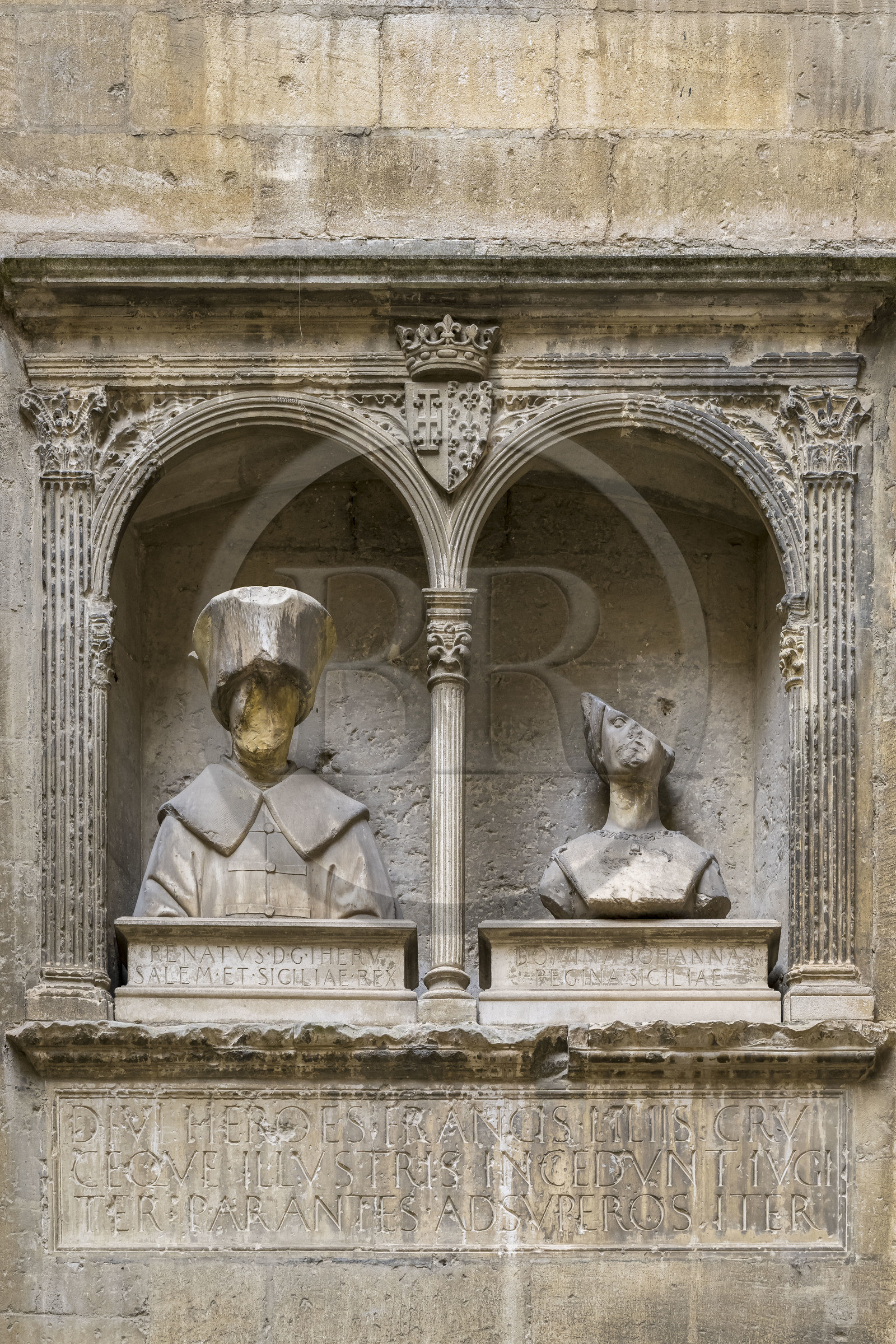 France, Bouches du Rhone, Tarascon, King René's castle dating from the 15th century, busts of King René and his wife Jeannein the Courtyard of Honor