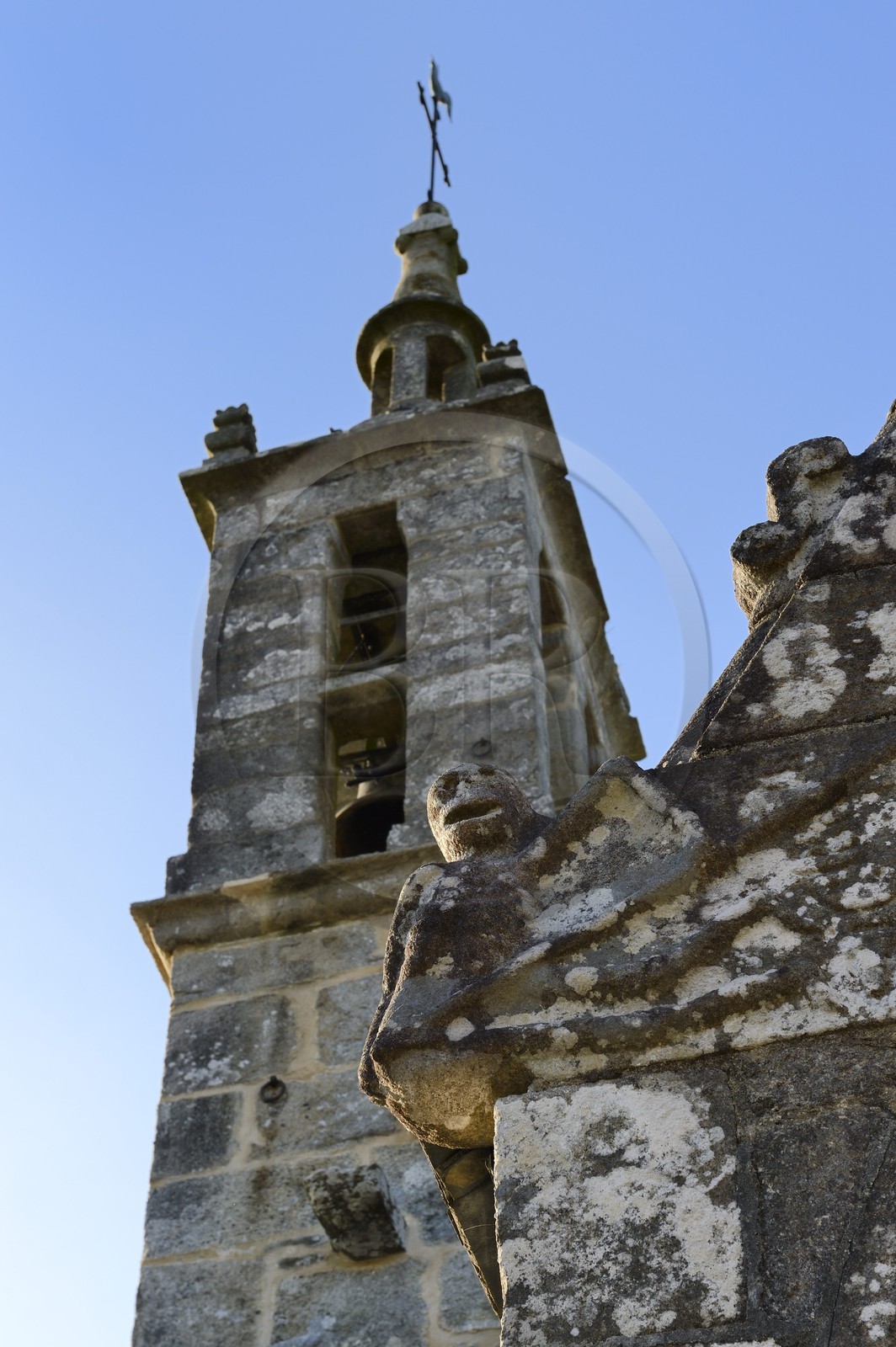 France, Finistère (29), Lannédern, l'église Saint-Edern, statue de l'Ankou (le passeur des âmes emblématique de la mythologie bretonne)