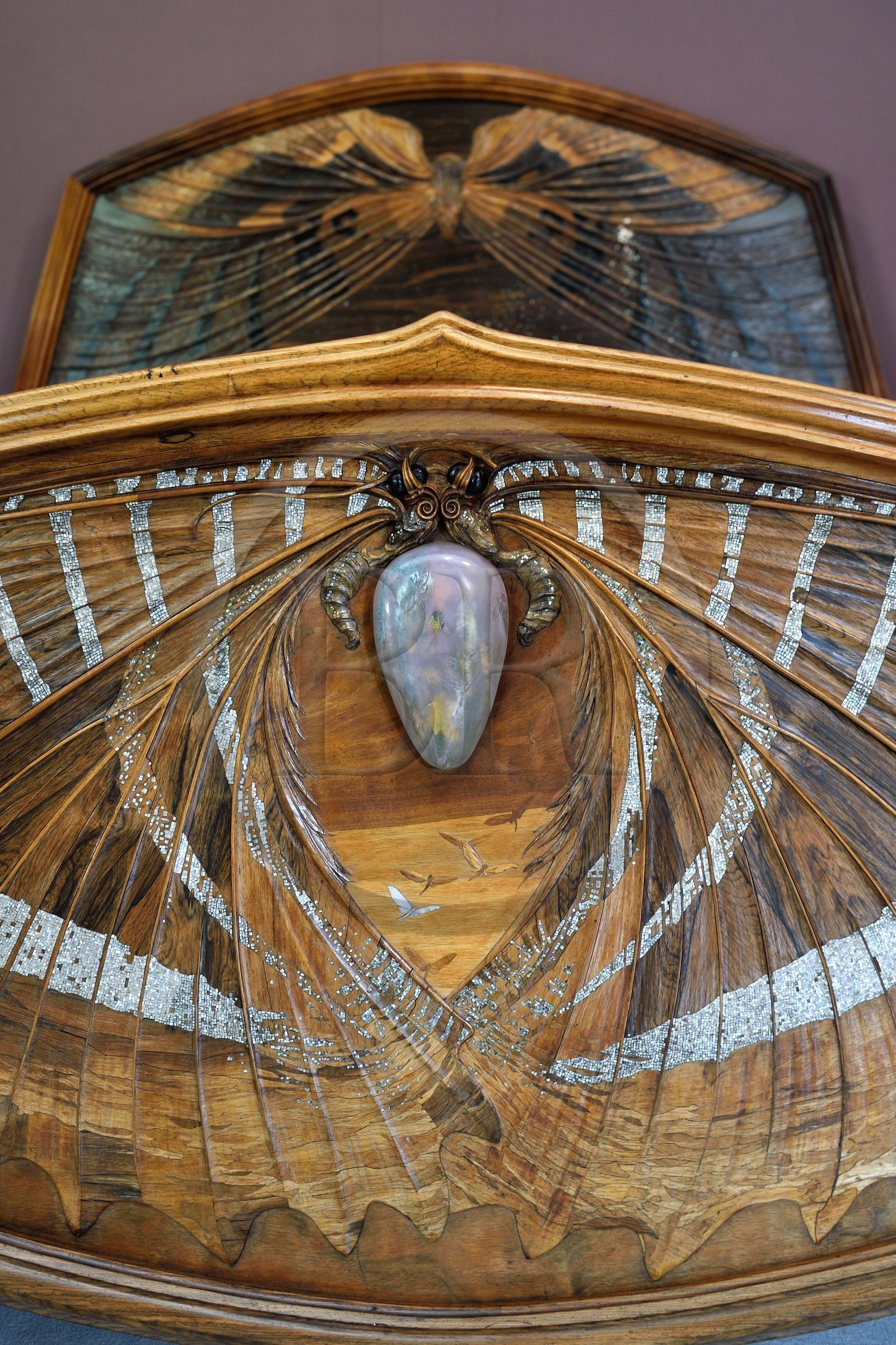 France, Meurthe-et-Moselle (54), Nancy, musée de l'Ecole de Nancy, lit Aube et Crépuscule (1904) de Emile Gallé