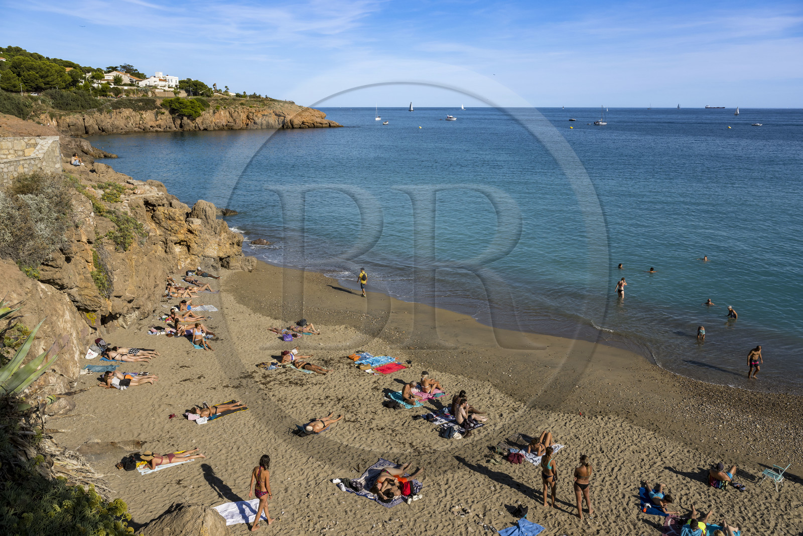 France, Herault, Sete, crique de l'Anau (cove) - la Conque with a beach of fine sand and turquoise water located at the foot of the cliffs of the city