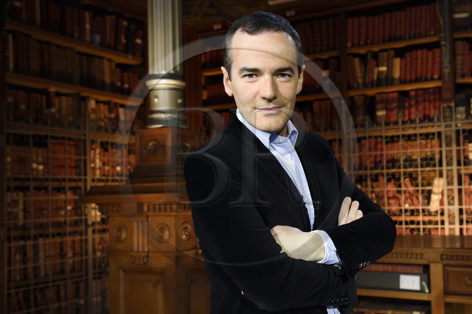 France, Paris (75), les Archives Nationales, Grands dépots, salle de l'Armoire de fer, tournage de l'émission de television L'ombre d'un doute présentée par l'animateur et journaliste Franck Ferrand