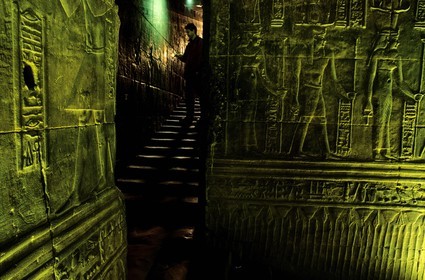 Egypte, temple d'Edfou, chapelle annexe du Vestibule, et un passage secret