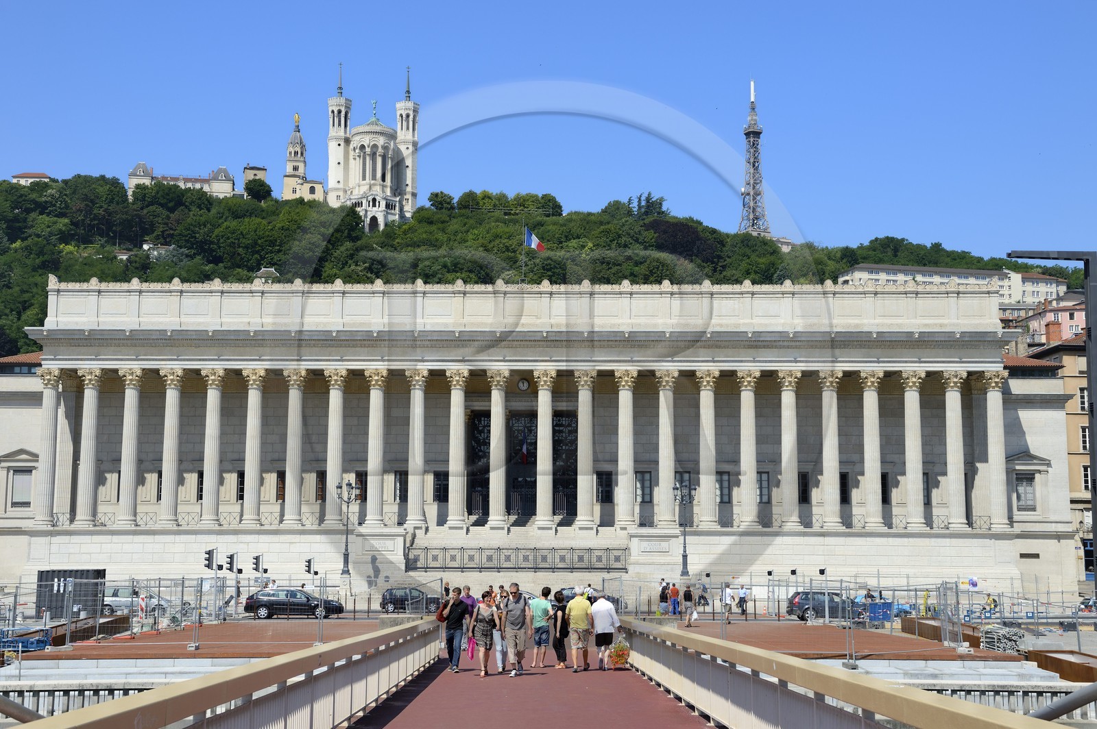 France, Rhone, Lyon, historical site listed as World Heritage by UNESCO, Vieux Lyon (Old Town), footbridge on the Saone river leading to the courthouse and the Notre Dame de Fourviere in the background